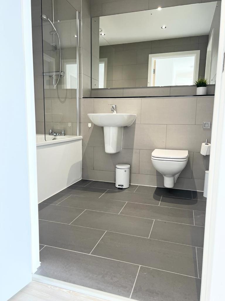 Luxury 2 Bed Apt With City View Manchester Esterno foto